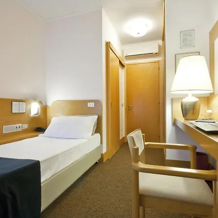 Pittis Hotel 3*